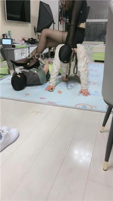 图片[16]_【狠欣人】犬化羞辱双狗废物-重度踩踏【下】_HD绳艺资源