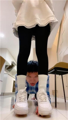 图片[3]_【甜味药丸】白袜瑜伽裤-口枷塞嘴/踩狗头狗爪/舔脏鞋底_HD绳艺资源