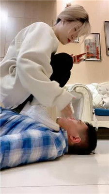 图片[8]_【甜味药丸】白袜瑜伽裤-口枷塞嘴/踩狗头狗爪/舔脏鞋底_HD绳艺资源