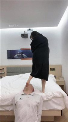 图片[18]_【奶味茶茶】高跟黑丝踩踏/超强深喉插吐_HD绳艺资源