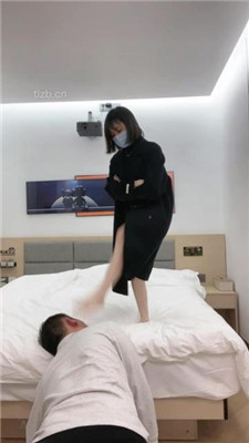 图片[19]_【奶味茶茶】高跟黑丝踩踏/超强深喉插吐_HD绳艺资源