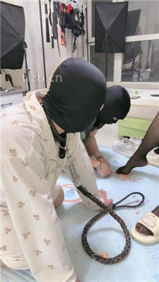 图片[13]_【狠欣人】犬化羞辱双狗废物-重度踩踏【上中合集】_HD绳艺资源