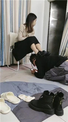 图片[2]_【珈瑶】驯化家奴做擦鞋器_HD绳艺资源