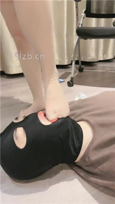 图片[6]_【清禾】脚底踩踏喂食/骑马/肉丝舔脚丫_HD绳艺资源