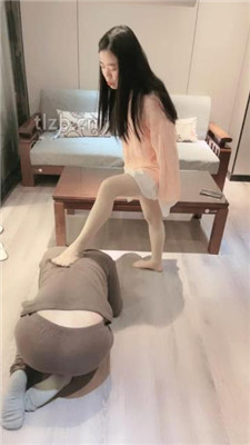 图片[16]_【清禾】脚底踩踏喂食/骑马/肉丝舔脚丫_HD绳艺资源