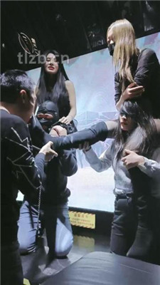 图片[13]_【昭玥】公开处刑-和闺蜜KTV玩弄小三母狗【上】_HD绳艺资源