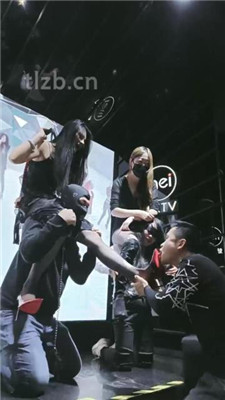 图片[15]_【昭玥】公开处刑-和闺蜜KTV玩弄小三母狗【上】_HD绳艺资源