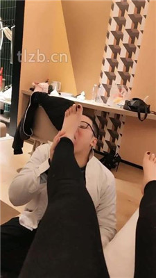 图片[6]_【清莹】深夜圈养狗恋足舔_HD绳艺资源