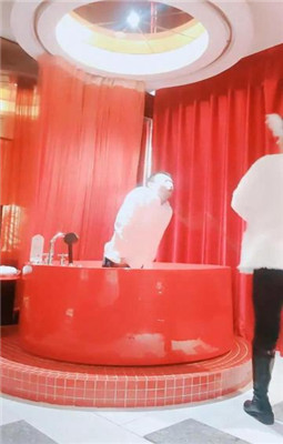 图片[4]_【伯爵】圈养犬化-高难度挑战蛇鞭/耳光/踢踹/清理靴子_HD绳艺资源