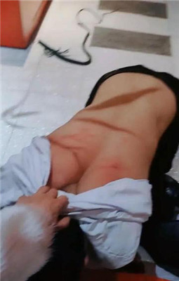 图片[10]_【伯爵】圈养犬化-高难度挑战蛇鞭/耳光/踢踹/清理靴子_HD绳艺资源