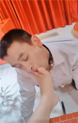 图片[13]_【伯爵】圈养犬化-高难度挑战蛇鞭/耳光/踢踹/清理靴子_HD绳艺资源