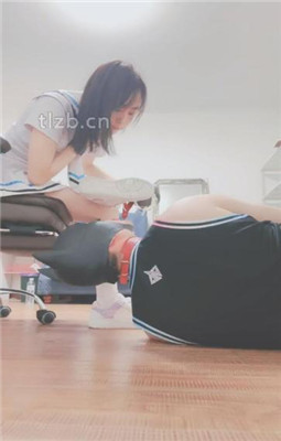 图片[3]_【果儿】学生S-体育课后气味羞辱_HD绳艺资源