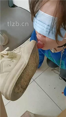 图片[4]_【爱可呀】母畜-学生主-超脏鞋袜闻舔_HD绳艺资源