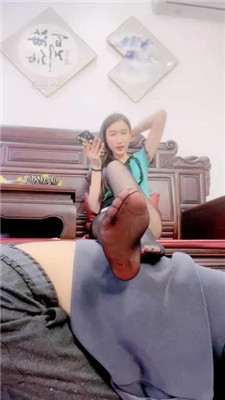 图片[5]_【倪梵】双S-素人-耳光/踩脚垫/强迫舔脏鞋/脚下喂食_HD绳艺资源