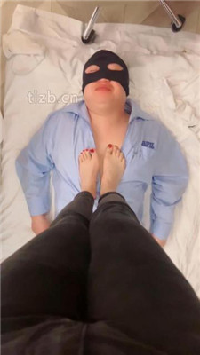 图片[14]_【七七】坐脸窒息/闻舔超臭白棉袜【完整版】_HD绳艺资源