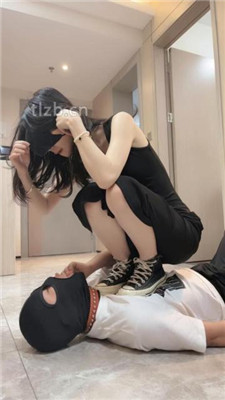 图片[12]_【萬一】跪舔超脏高帮鞋/碾压狗爪/喂口水/脚深喉_HD绳艺资源