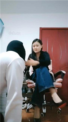 图片[4]_【晗主】开发素人小姐姐S-高跟丝袜恋足舔_HD绳艺资源