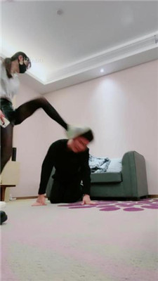 图片[12]_【美娜格格】双S白领-狂抽耳光踩踏/踢踹训练【双视角版】_HD绳艺资源