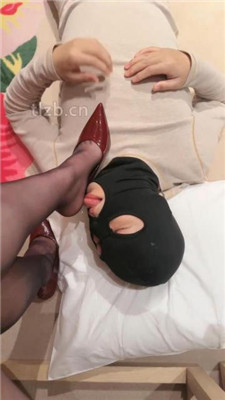 【安主】黑丝高跟原味恋足舔_HD绳艺资源