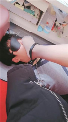 【妖魅】丝袜脚恋足舔_HD绳艺资源