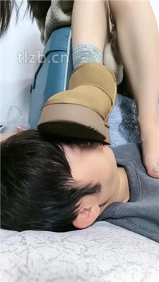 图片[19]_【梓S】棉袜雪地靴裸足-全体重踩脸_HD绳艺资源