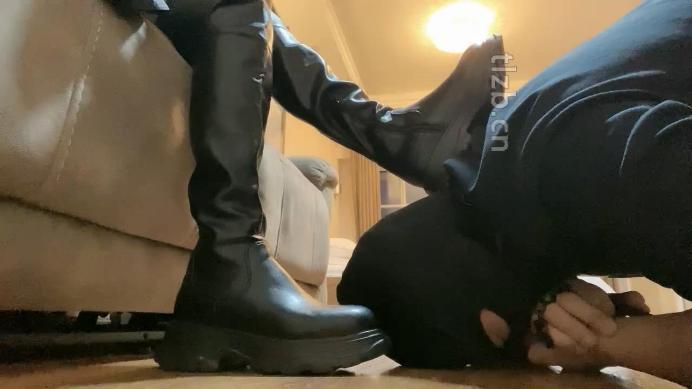 图片[3]_【zaizz】双主抢着舔脏长靴_HD绳艺资源