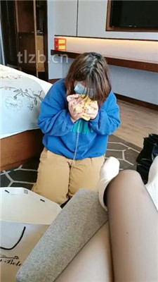 图片[12]_【爱可呀】母猪闺蜜给我清理脏鞋子_HD绳艺资源