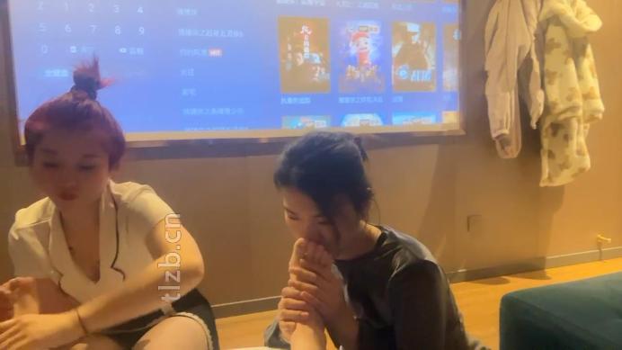 图片[2]_【橘子没熟】母畜-足疗店当着技师面虐闺蜜_HD绳艺资源