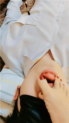 图片[2]_【纳兰若初】裸足蹂躏狗脸/夹子掐乳/骑脖/踩踏_HD绳艺资源