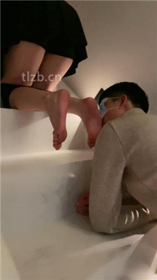 图片[5]_【小雅老师】情侣下跪做奴求虐-奴下奴舔脚-踩踏绳艺技巧【完整版】_HD绳艺资源