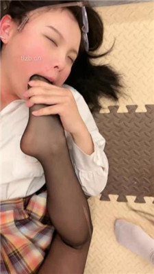 图片[6]_【橙宝】奴下奴-双母畜侍奉-骑乘/踩踏踢裆/互掐舔脚_HD绳艺资源