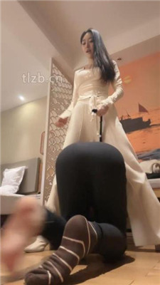 图片[9]_【凉子】骑马转胯/舔闻脏鞋臭脚/舔地板_HD绳艺资源