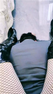 图片[2]_【丝丝】长靴-黑丝高跟踩虐-虐乳训练【完整版】_HD绳艺资源