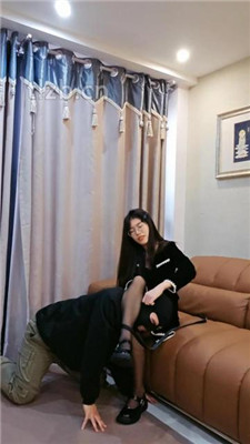 图片[3]_【嘉妮S】黑丝美腿虐-转胯/舔皮鞋/叼鞋闻鞋/吮吸脚趾_HD绳艺资源