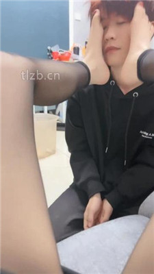 图片[3]_【小原妈妈】下跪品尝裸足_HD绳艺资源