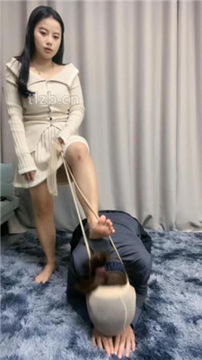 图片[18]_【瑶瑶】母畜-胯下辱-做主人的擦鞋器-吃白袜_HD绳艺资源