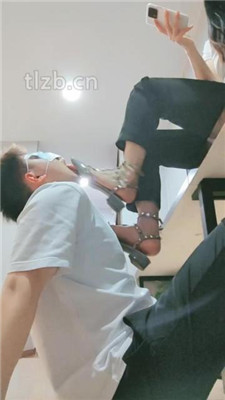 图片[17]_【妮蔻】吃原味脚/骑马/铆钉鞋踩虐_HD绳艺资源