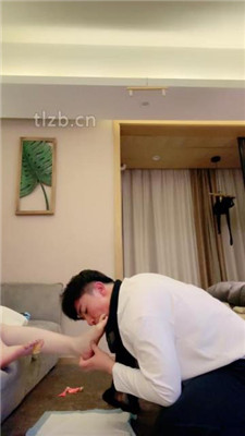 图片[10]_【不期而遇】全体重踩踏/跪舔短靴黑丝/骑脖_HD绳艺资源