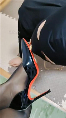 图片[12]_【平凡】训练/骑脖转胯/赏赐圣水/黑丝高跟恋足舔_HD绳艺资源