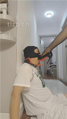 图片[18]_【丫丫】高跟黑丝踩踏/挑战插嘴/嘴叼高跟/口水吐脸_HD绳艺资源