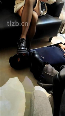 图片[7]_【文文文】双素人S-脚下脏鞋臭脚踩地毯狗【三视角版】_HD绳艺资源