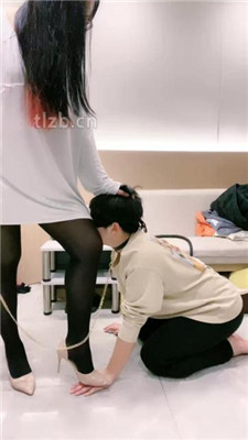 【小羊】黑丝美腿插嘴/训练踩踏_HD绳艺资源