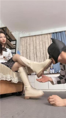 图片[2]_【奶萍】强迫舔脏长靴臭脚/人体坐垫_HD绳艺资源