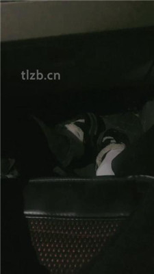 图片[3]_【丝雯大小姐】雨天车内玩狗_HD绳艺资源