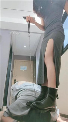 图片[2]_【妮蔻】短靴丝袜踩虐/气味控制/吃袜子_HD绳艺资源