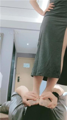 图片[18]_【妮蔻】短靴丝袜踩虐/气味控制/吃袜子_HD绳艺资源