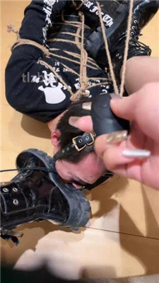 图片[4]_【阿宁啦】超强-五花大绑艺术装置塞嘴艺术虐打_HD绳艺资源