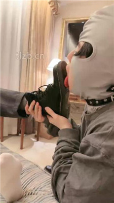 图片[14]_【鹿梦兮】双S-艺术舔脏鞋/鼻勾虐/艺术闻袜/骑马转胯_HD绳艺资源