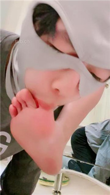 图片[12]_【美离子】双S-清理鞋刷口塞/长靴踩踏/品尝裸足/口水吐脸_HD绳艺资源