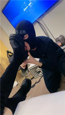 图片[2]_【七七】跪舔脏长靴/藤条训练/嘴洗白袜/吃烟灰_HD绳艺资源